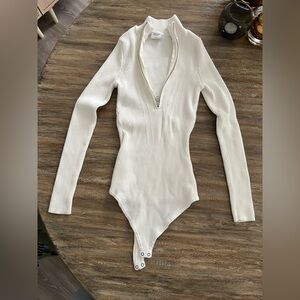 Abercrombie and Fitch White Long Sleeve Bodysuit / small